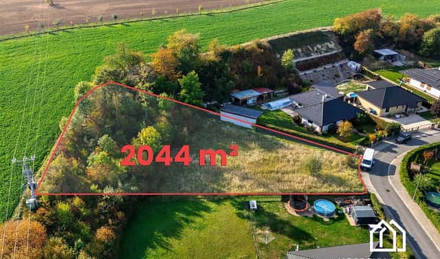 Prodej stavebního pozemku 2 044 m², Močovice, okres Kutná Hora