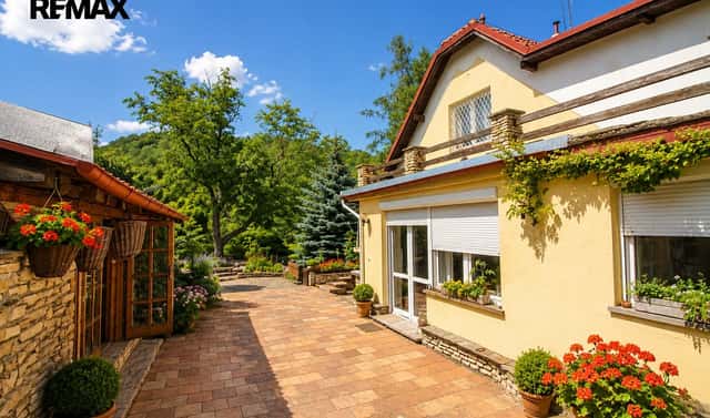 Prodej domu 230 m² s pozemkem 4 228 m², Poustka, Praha 6 – Lysolaje