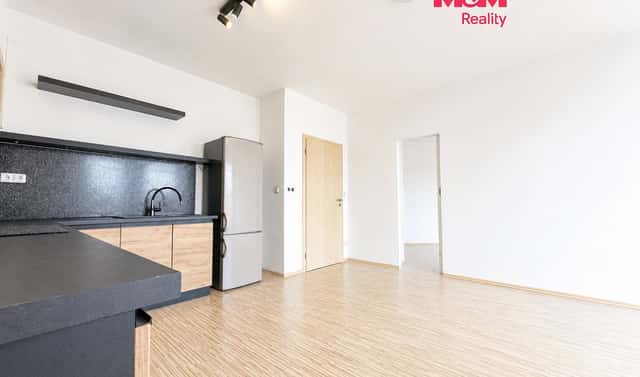 Prodej bytu 3+kk 75 m², Polní, Veleň – Mírovice, okres Praha-východ