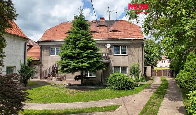 Prodej domu 365 m² s pozemkem 2 873 m², Račetice, okres Chomutov