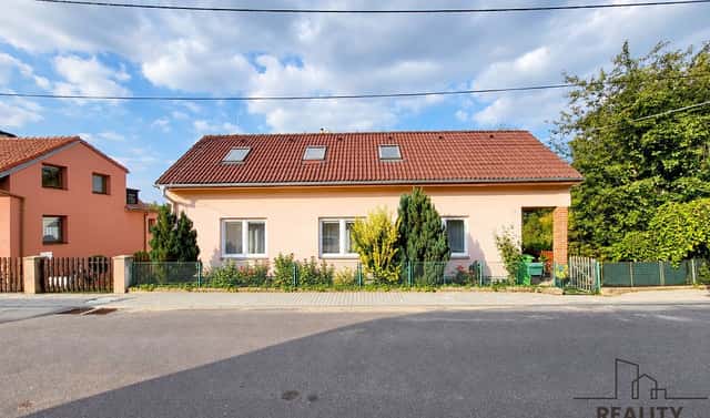 Prodej domu 128 m² s pozemkem 364 m², Hluboké Mašůvky, okres Znojmo