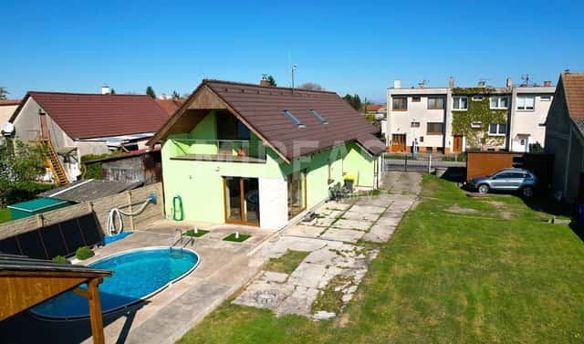 Prodej domu 185 m² s pozemkem 1 030 m², Dělnická, Krchleby, okres Nymburk