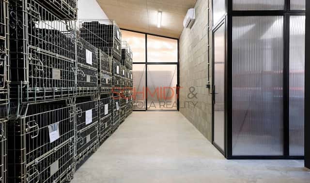 Prodej obchodních prostor 146 m², Pyskatého, Břeclav