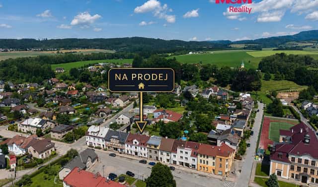 Prodej nájemního domu, činžáku 546 m², Náměstí, Velké Poříčí, okres Náchod