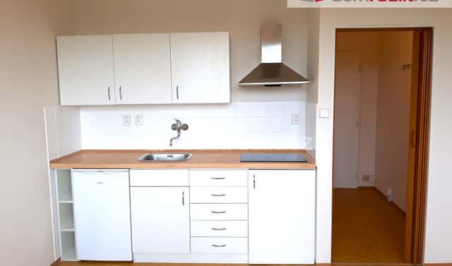 Pronájem bytu 1+kk 20 m², Slovenského národního povstání, Louny