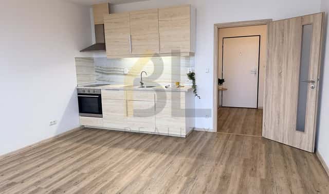 Pronájem bytu 1+kk 28 m², Moravní, Rohatec, okres Hodonín
