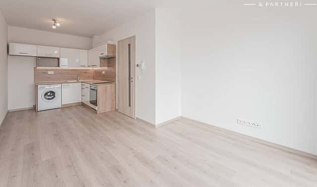 Pronájem bytu 1+kk 25 m², Pražská třída, Hradec Králové – Kukleny