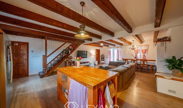 Prodej domu 306 m² s pozemkem 464 m², Jevišovka, okres Břeclav