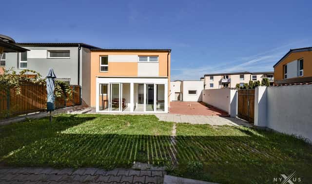 Pronájem domu 117 m² s pozemkem 306 m², U Tvrze, Hostouň, okres Kladno