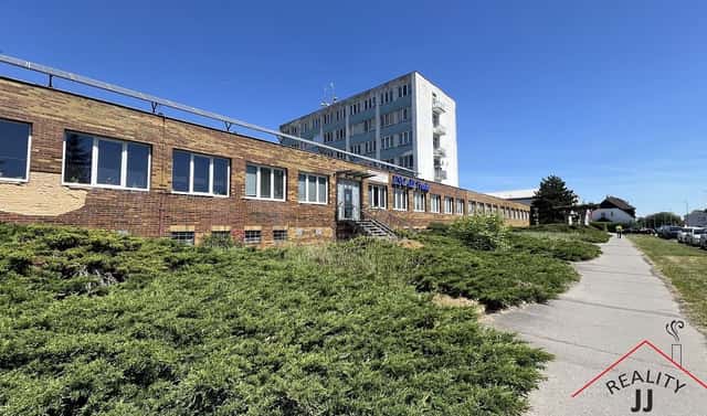 Pronájem skladovacích prostor 1 545 m², U továren, Praha 10 – Hostivař
