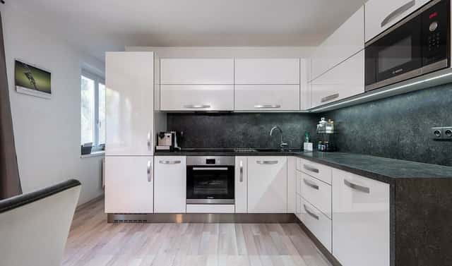 Prodej bytu 3+kk 63 m², Gollova, Hradec Králové – Malšovice
