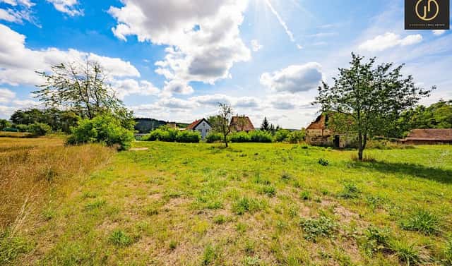 Prodej stavebního pozemku 2 741 m², Hředle, okres Rakovník