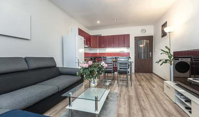 Pronájem bytu 2+kk 48 m², Nad Primaskou, Praha 10 – Strašnice