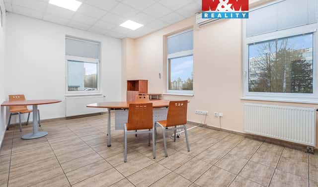 Pronájem komerčního objektu (jiného typu) 44 m², Šrámkova, Ústí nad Labem – Severní Terasa