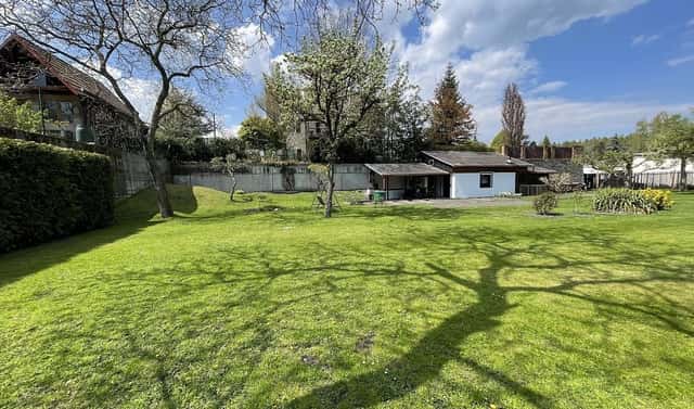Prodej stavebního pozemku 1 582 m², Kladno