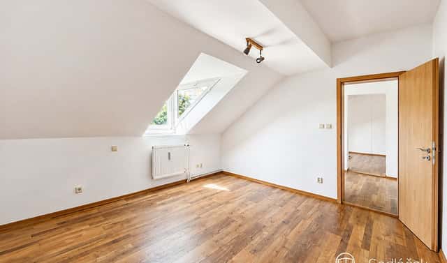 Pronájem bytu 2+1 64 m², nábřeží Petra Bezruče, Sokolov