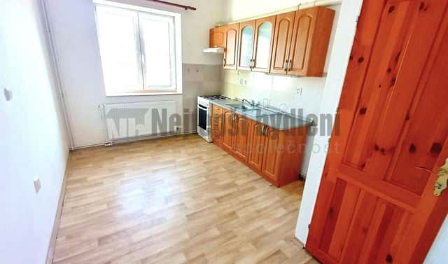 Pronájem bytu 3+1 60 m², Lomená, Brno – Komárov, okres Brno-město