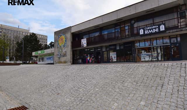 Pronájem obchodních prostor 350 m², Nové náměstí, Kopřivnice, okres Nový Jičín