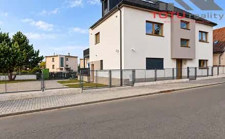 Pronájem bytu 2+kk 38 m², Gen. Svobody, Černožice, okres Hradec Králové