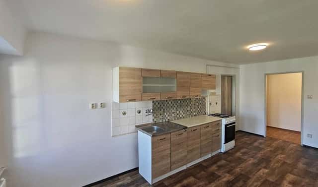 Pronájem bytu 3+1 88 m², Židovská, Cheb