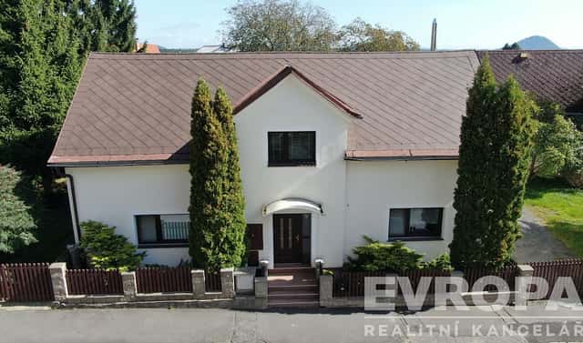 Prodej domu 250 m² s pozemkem 2 264 m², Hřebenka, Nový Bor, okres Česká Lípa