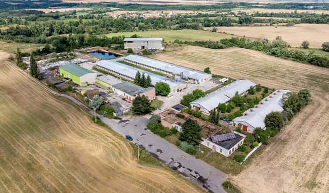 Prodej výrobních prostor 3 347 m², Žatec – Bezděkov, okres Louny