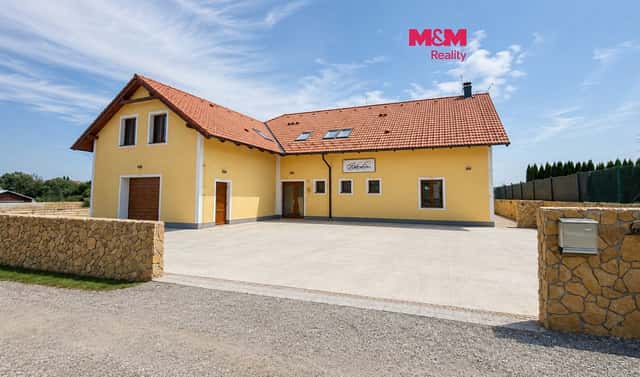 Prodej ubytovacího objektu 440 m², Nádražní, Slavonice, okres Jindřichův Hradec