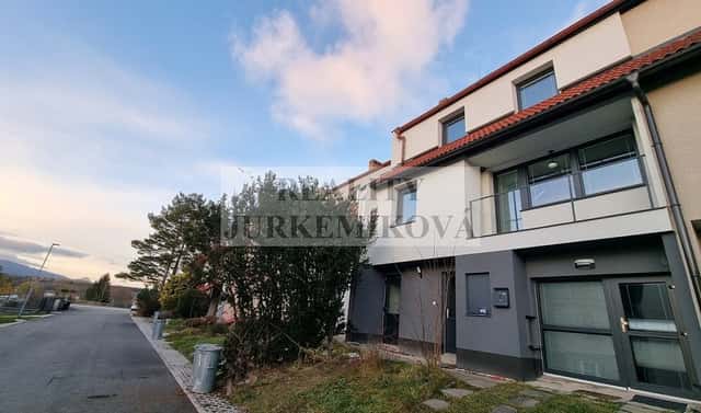 Pronájem domu 200 m² s pozemkem 447 m², Černá v Pošumaví, okres Český Krumlov