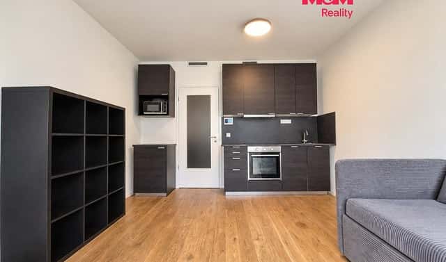 Pronájem bytu 1+kk 27 m², Ramonova, Praha 10 – Strašnice