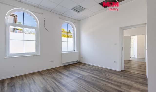 Pronájem obchodních prostor 108 m², Tržní náměstí, Nový Bor, okres Česká Lípa