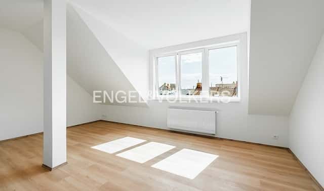 Pronájem bytu 2+kk 65 m², Vosmíkových, Praha 8 – Libeň