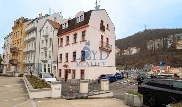 Prodej nájemního domu, činžáku 261 m², Zámecký vrch, Karlovy Vary