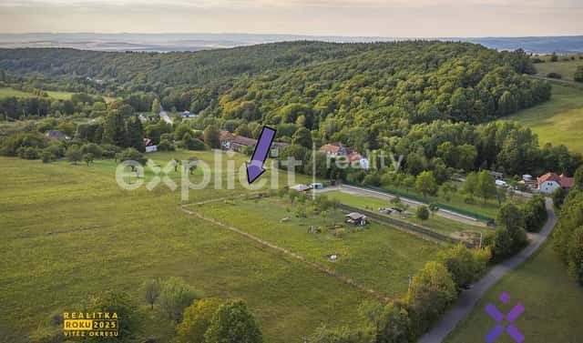 Prodej stavebního pozemku 1 713 m², Lopeník, okres Uherské Hradiště