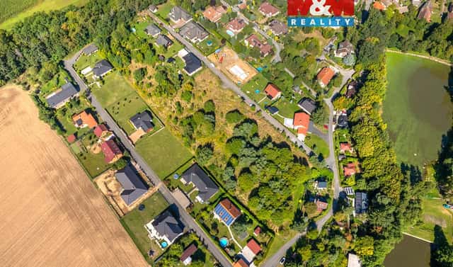 Prodej stavebního pozemku 995 m², Vínová, Březí, okres Praha-východ