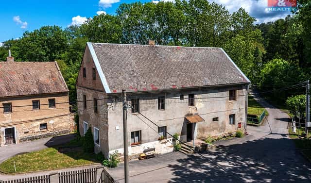 Prodej domu 245 m² s pozemkem 693 m², Býčkovice – Velký Újezd, okres Litoměřice