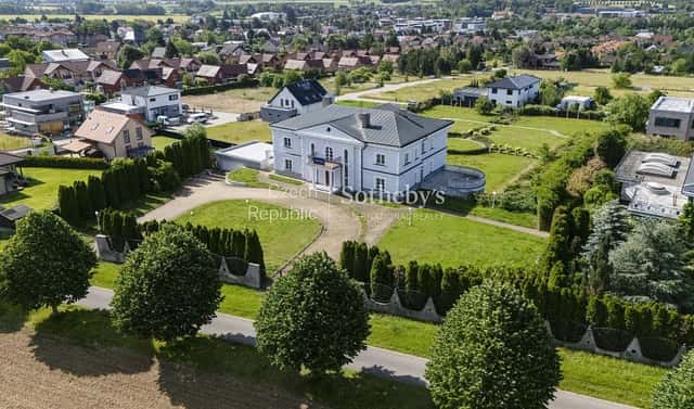 Prodej domu 975 m² s pozemkem 3 574 m², Ke Kapličce, Dolní Břežany, okres Praha-západ