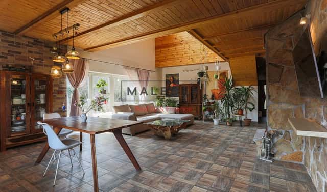 Prodej domu 258 m² s pozemkem 1 265 m², Zadní Třebaň, okres Beroun