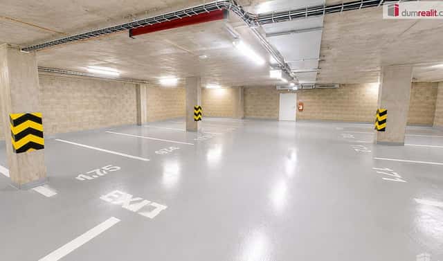 Parkovací stání, 13 m2, Praha 9 - Vysočany, Čerpadlová, Praha 9 – Vysočany