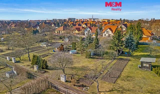 Prodej zahrady 1 053 m², Čeňka Zemana, Louny