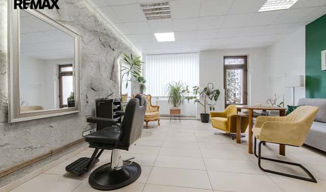 Prodej obchodních prostor 62 m², Svobody, Cheb