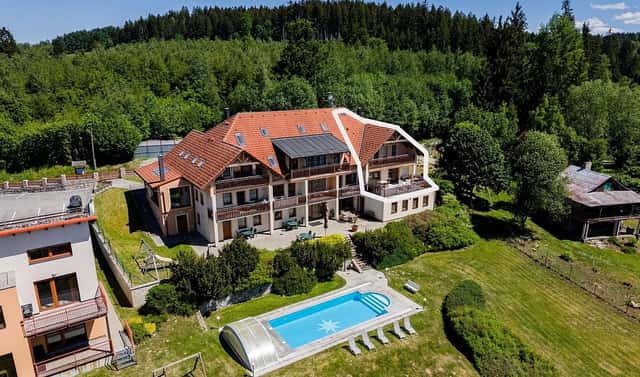Prodej komerčního objektu (jiného typu) 250 m², Černá v Pošumaví – Bližná, okres Český Krumlov