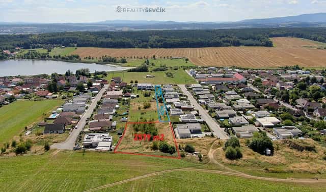 Prodej stavebního pozemku 2 579 m², Litvínovice, okres České Budějovice