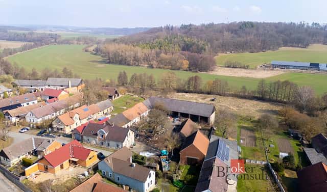 Prodej stavebního pozemku 5 775 m², Račice nad Trotinou, okres Hradec Králové
