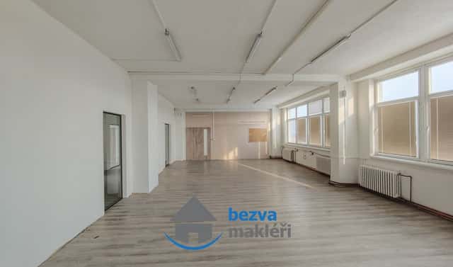 Pronájem výrobních prostor 48 m², Husova, Skuteč, okres Chrudim