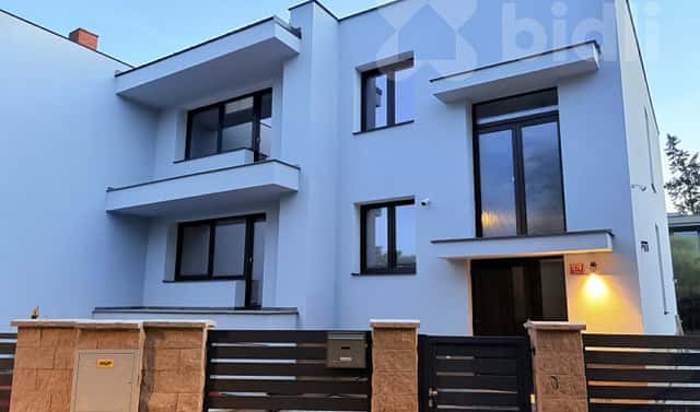 Pronájem bytu 4+1 100 m², Klatovská, Černošice, okres Praha-západ