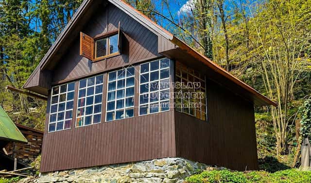 Prodej chaty/chalupy 36 m² s pozemkem 84 m², Kamenný Přívoz – Hostěradice, okres Praha-západ