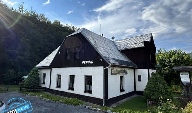 Prodej chaty/chalupy 510 m² s pozemkem 2 399 m², Ludvíkov, okres Bruntál