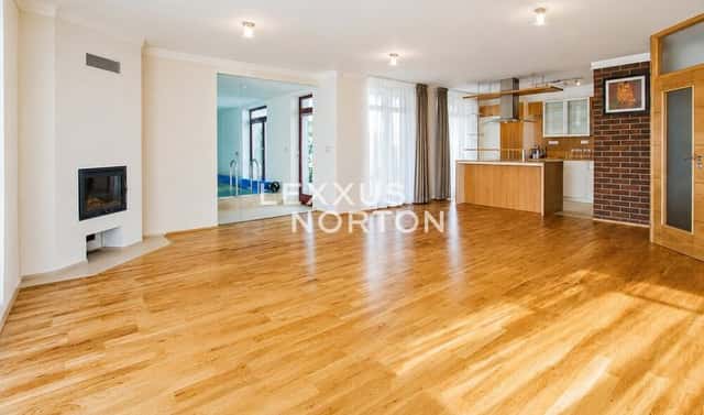 Pronájem domu 350 m² s pozemkem 800 m², Nad hradním potokem, Praha 6 – Veleslavín