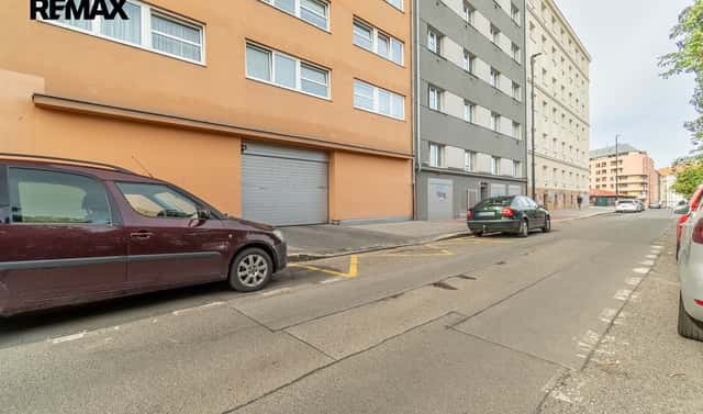 Prodej garážového stání 13m2 Bartoškova ulice Praha 4 Nusle, Bartoškova, Praha 4 – Nusle