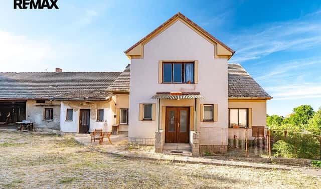 Prodej chaty/chalupy 390 m² s pozemkem 1 268 m², Bernartice, okres Benešov